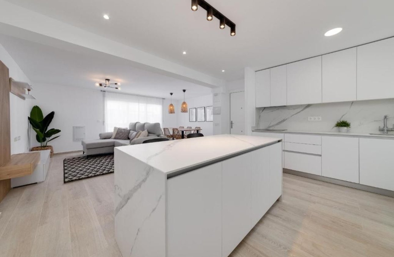 Resale - Apartment / flat - Torrevieja - Playa del cura