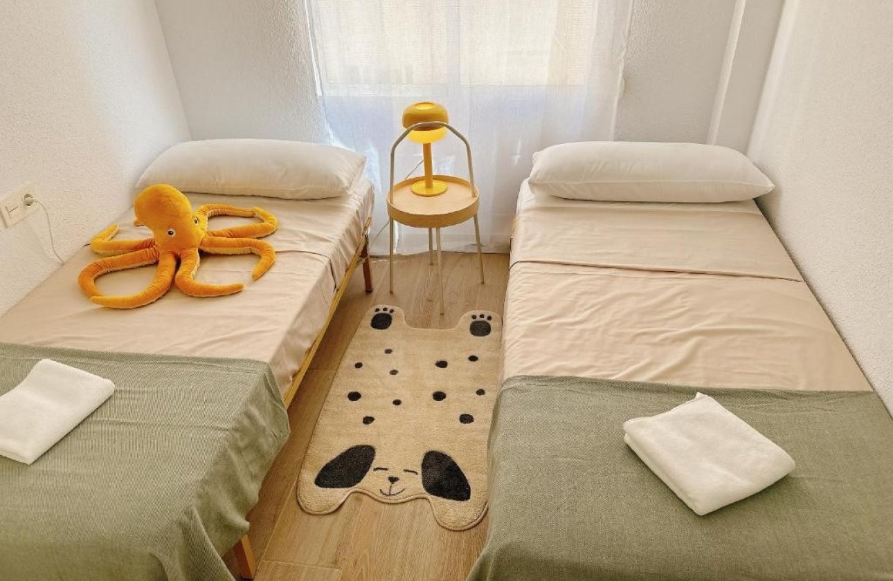 Resale - Apartment / flat - Torrevieja - Playa del cura