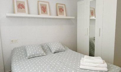 Resale - Apartment / flat - Torrevieja - Playa del cura