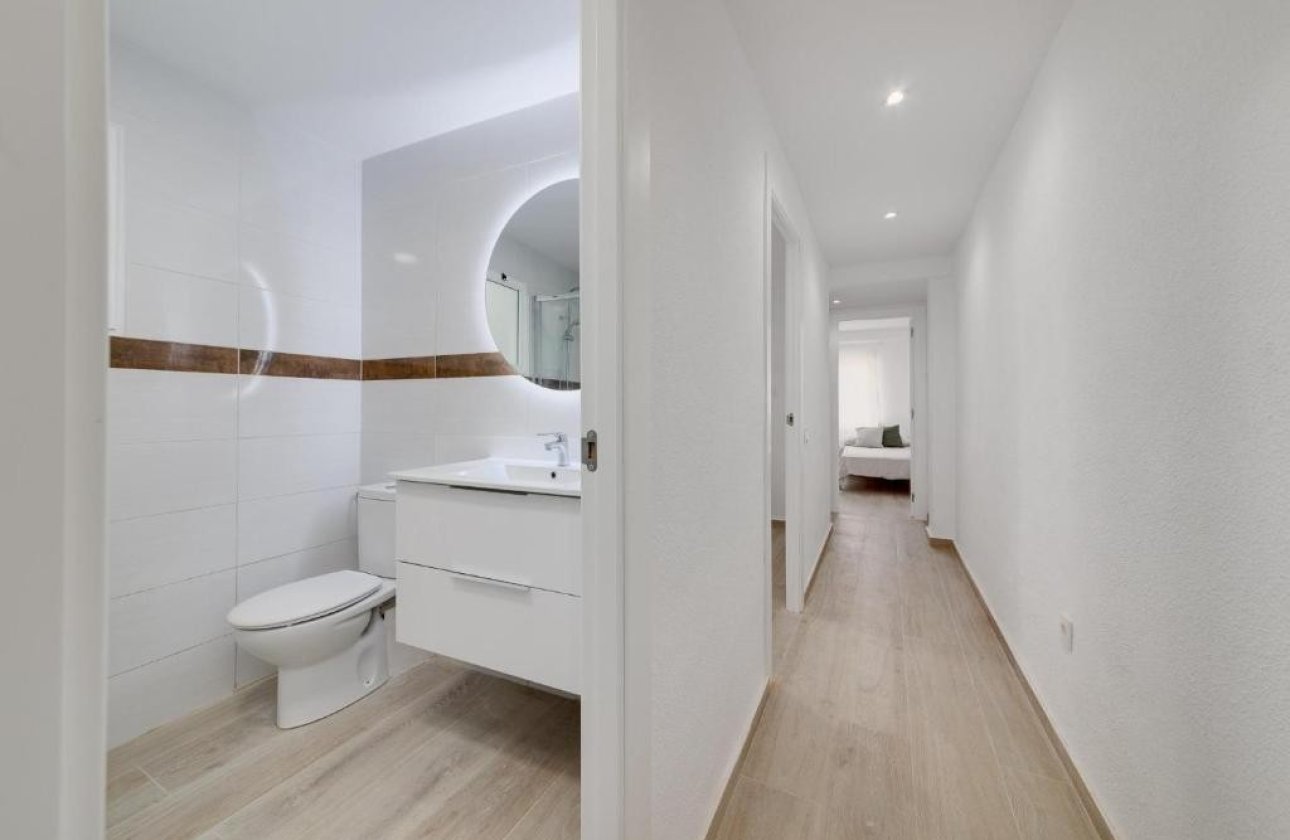 Resale - Apartment / flat - Torrevieja - Playa del cura