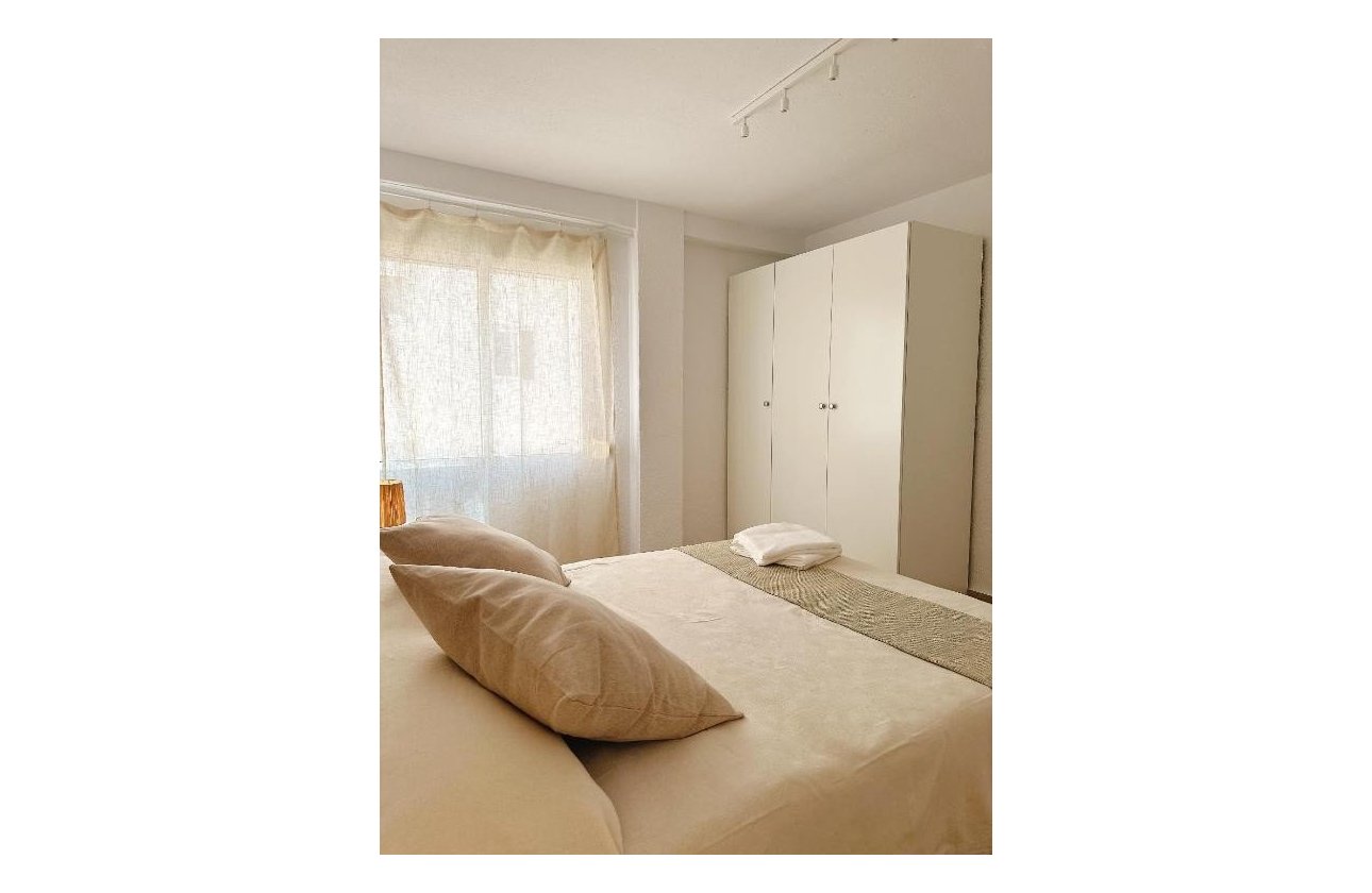 Resale - Apartment / flat - Torrevieja - Playa del cura