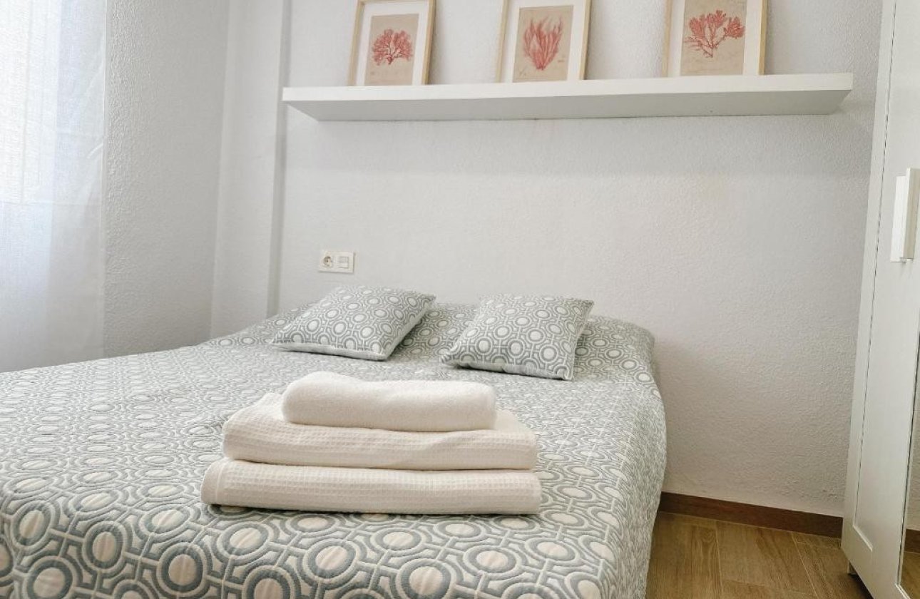 Resale - Apartment / flat - Torrevieja - Playa del cura