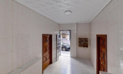 Resale - Apartment / flat - Torrevieja - Playa del cura