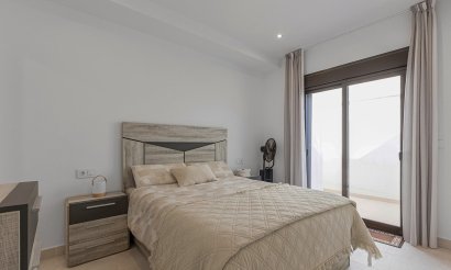 Resale - Apartment / flat - Pilar de la Horadada - Zona Pueblo