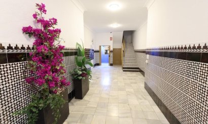 Resale - Apartment / flat - Torrevieja - Centro