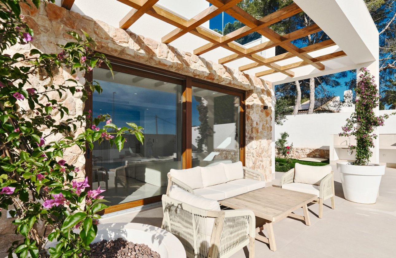 Resale - Villa - Orihuela Costa - Lomas de Don Juan