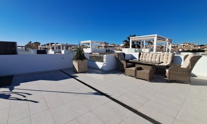 Resale - Villa - Cabo Roig