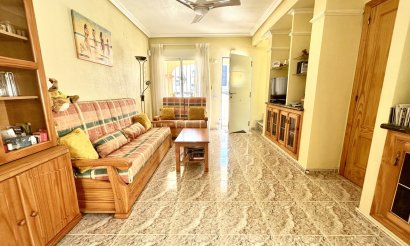 Resale - Townhouse - La Zenia