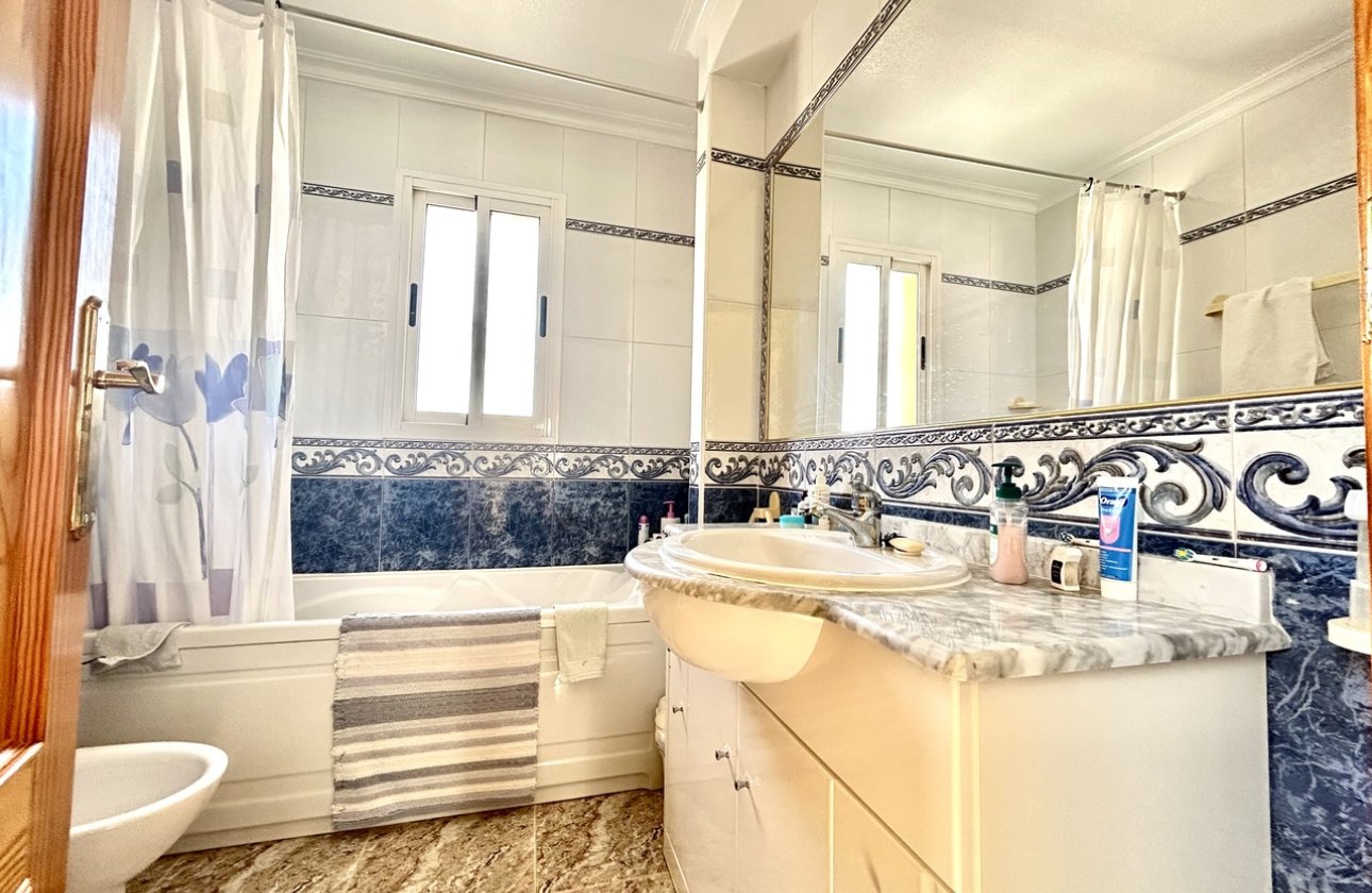 Resale - Townhouse - La Zenia