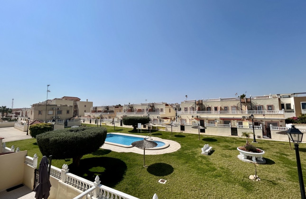 Resale - Townhouse - La Zenia