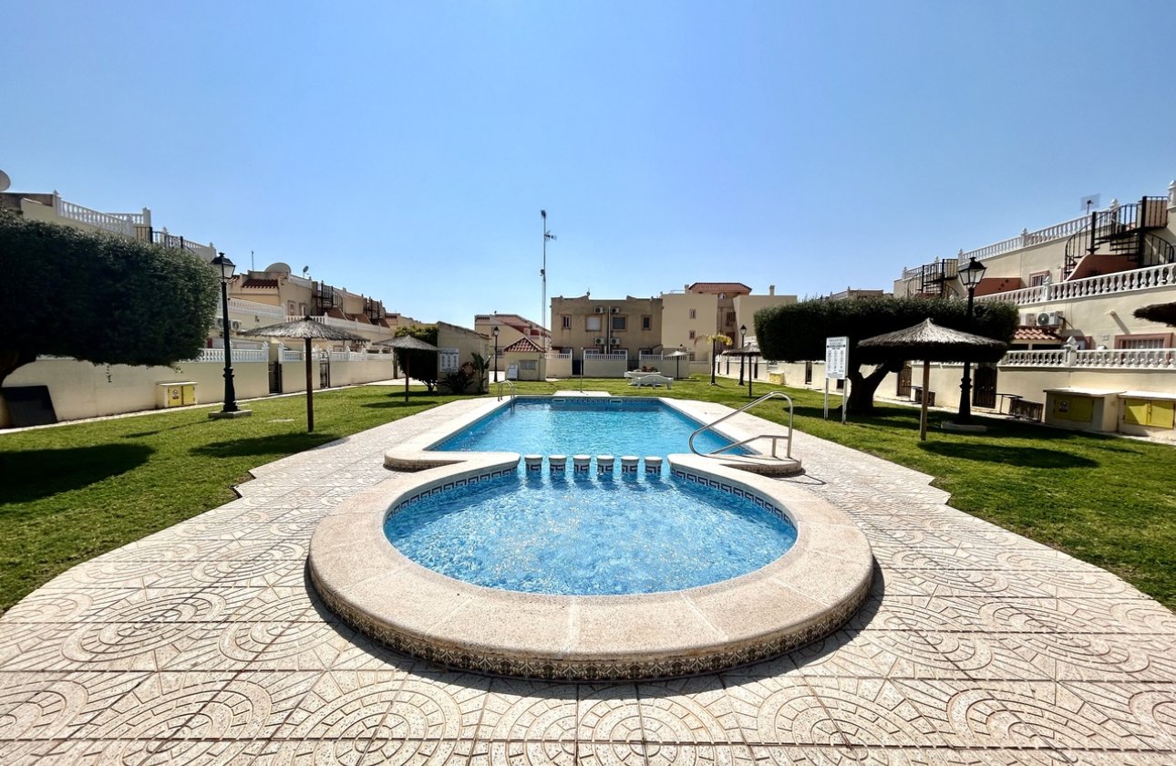 Resale - Townhouse - La Zenia