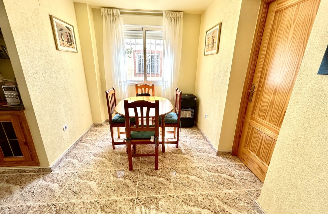 Resale - Townhouse - La Zenia