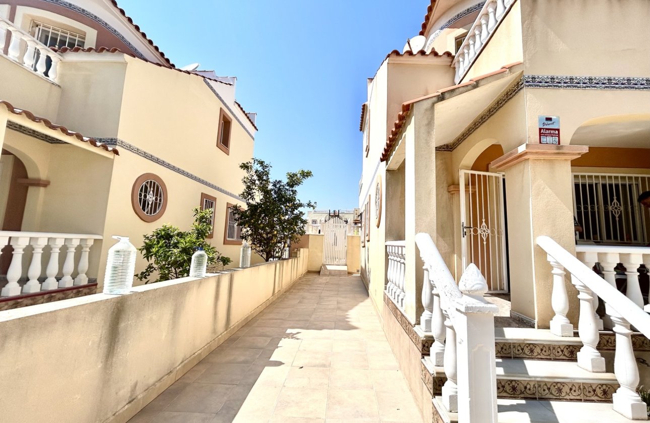 Resale - Townhouse - La Zenia