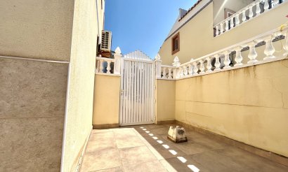 Resale - Townhouse - La Zenia
