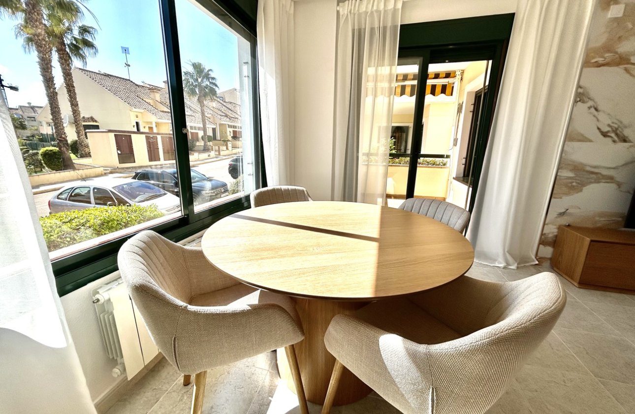 Resale - Apartment / flat - Campoamor R-5