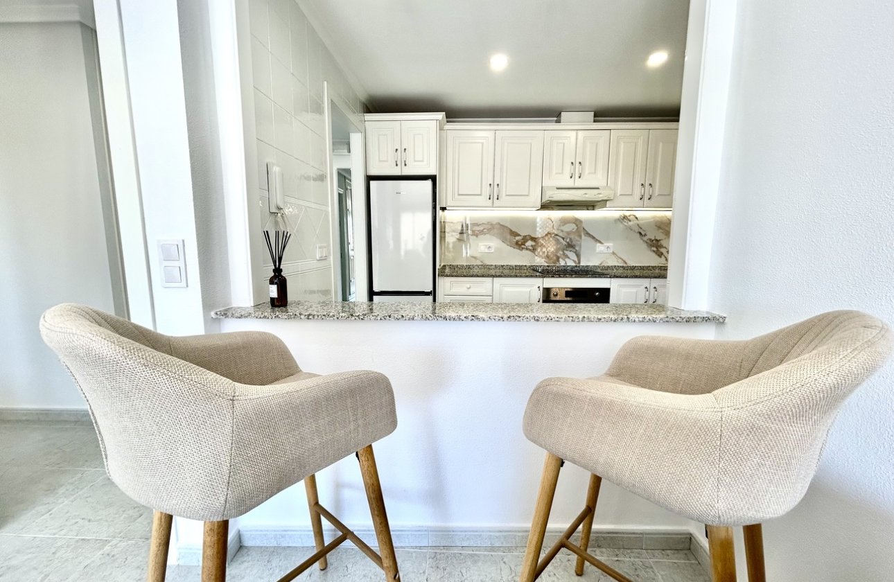 Resale - Apartment / flat - Campoamor R-5