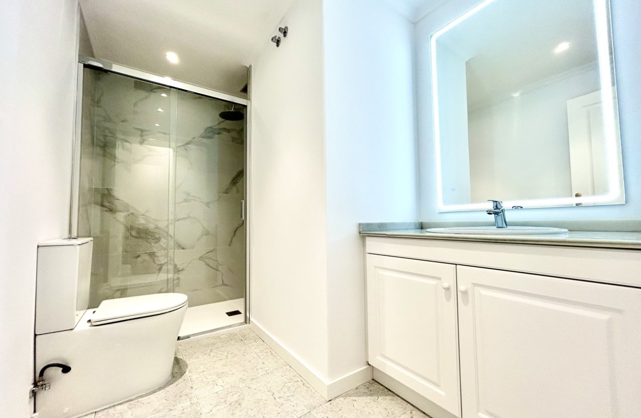 Resale - Apartment / flat - Campoamor R-5