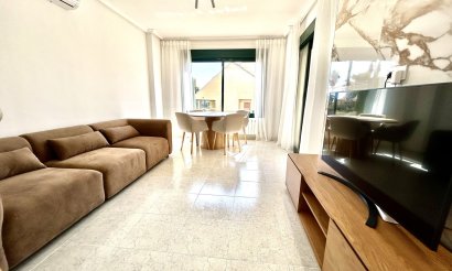 Resale - Apartment / flat - Campoamor R-5