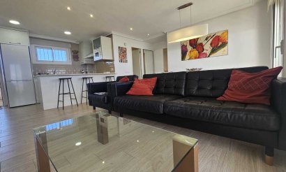 Resale - Apartment / flat - Mil Palmeras