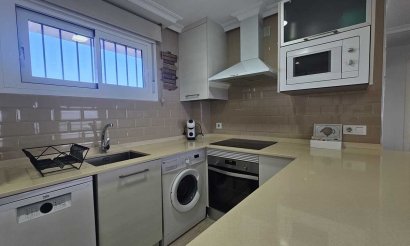 Resale - Apartment / flat - Mil Palmeras
