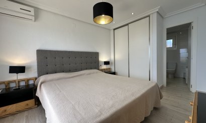 Resale - Apartment / flat - Mil Palmeras