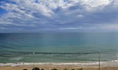 Resale - Apartment / flat - Mil Palmeras