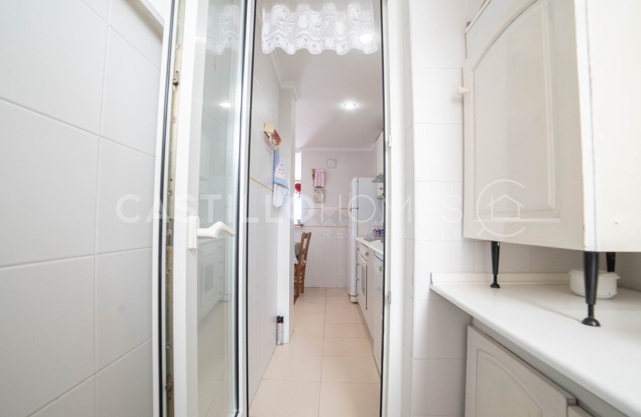 Resale - Apartment / flat - Torrevieja - La Mata