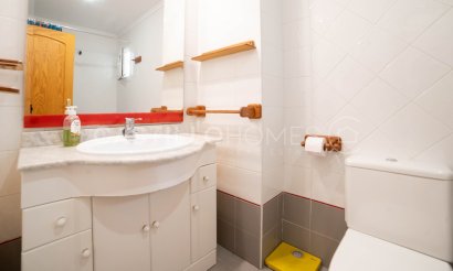 Resale - Apartment / flat - Torrevieja - La Mata