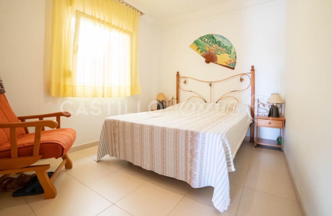 Resale - Apartment / flat - Torrevieja - La Mata