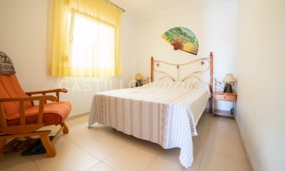 Resale - Apartment / flat - Torrevieja - La Mata