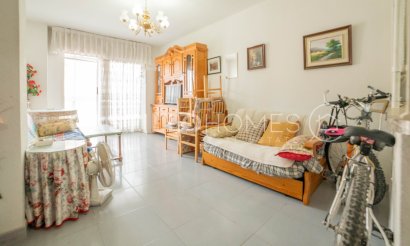 Resale - Apartment / flat - Torrevieja - Punta Prima