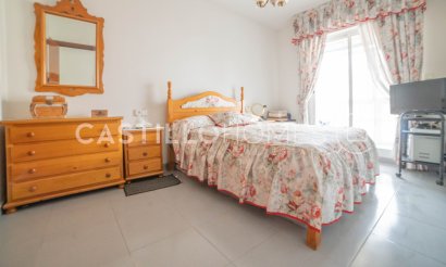 Resale - Apartment / flat - Torrevieja - Punta Prima