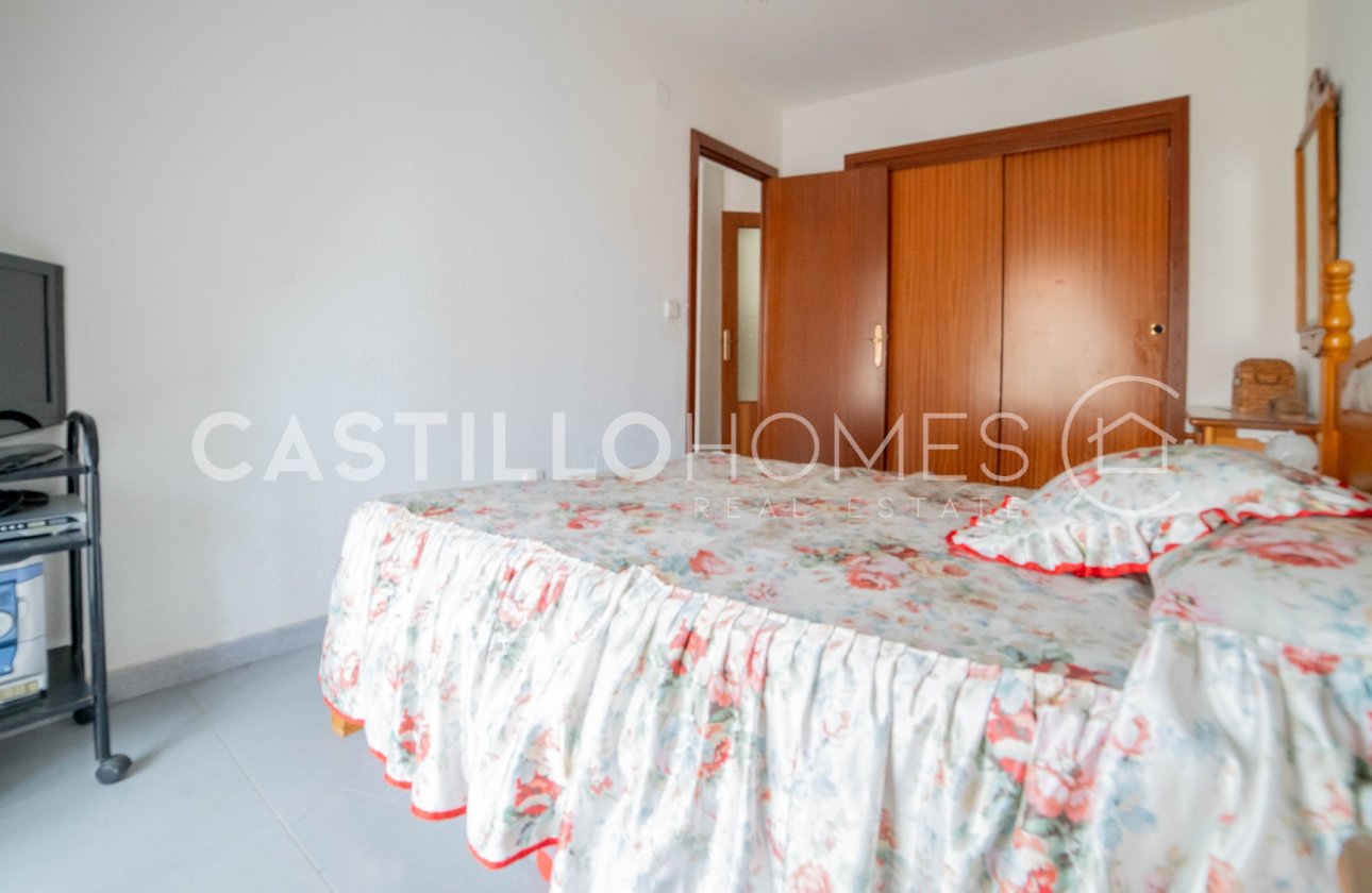 Resale - Apartment / flat - Torrevieja - Punta Prima