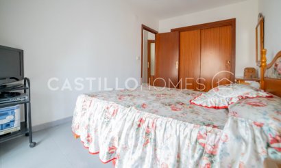 Resale - Apartment / flat - Torrevieja - Punta Prima
