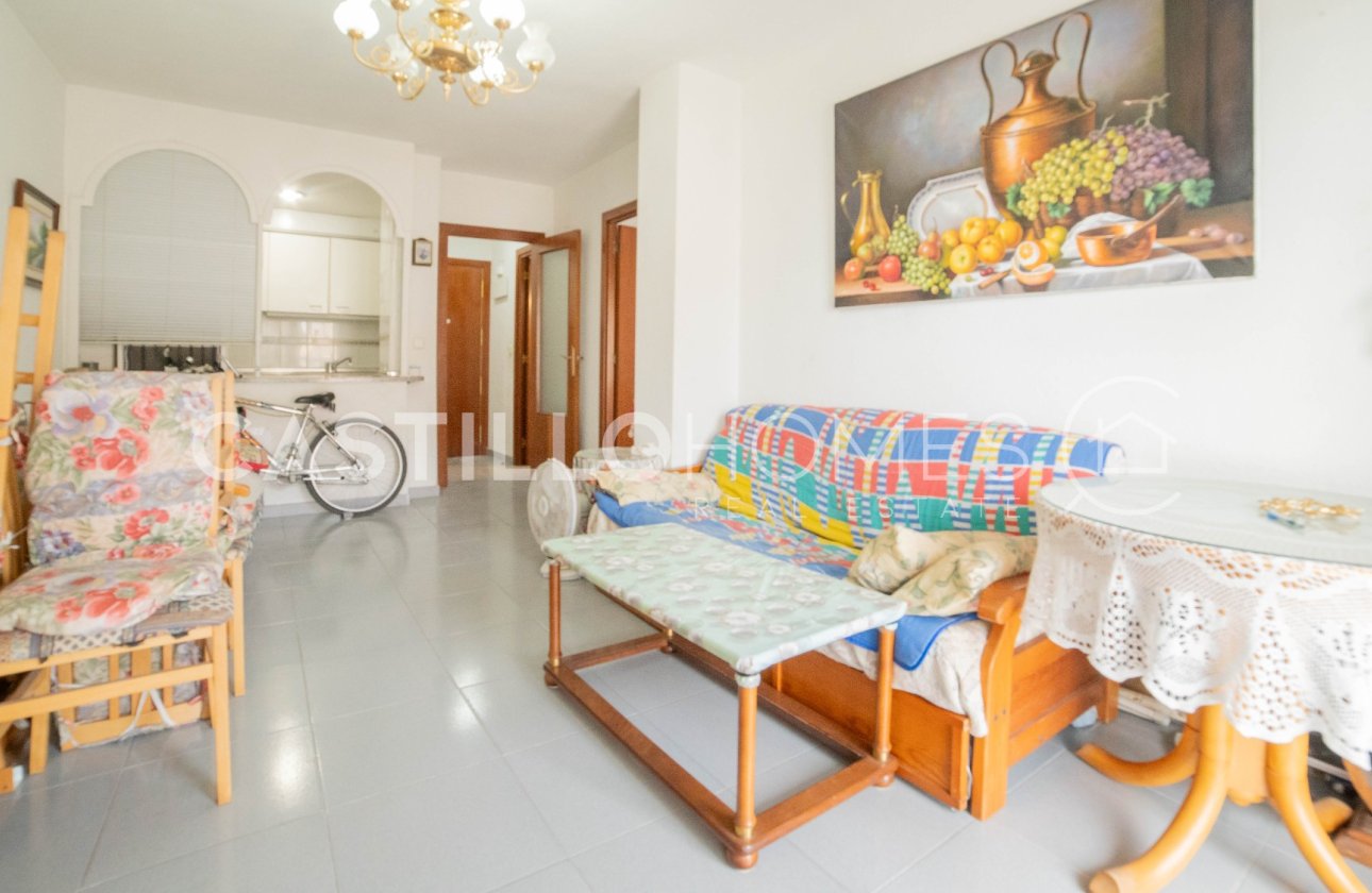 Resale - Apartment / flat - Torrevieja - Punta Prima