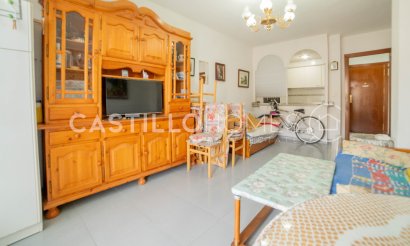 Resale - Apartment / flat - Torrevieja - Punta Prima