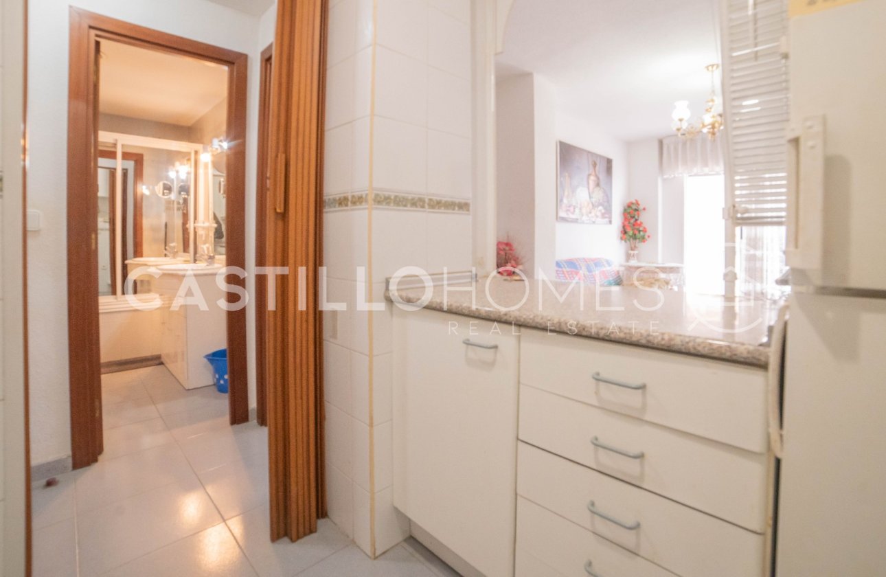 Resale - Apartment / flat - Torrevieja - Punta Prima