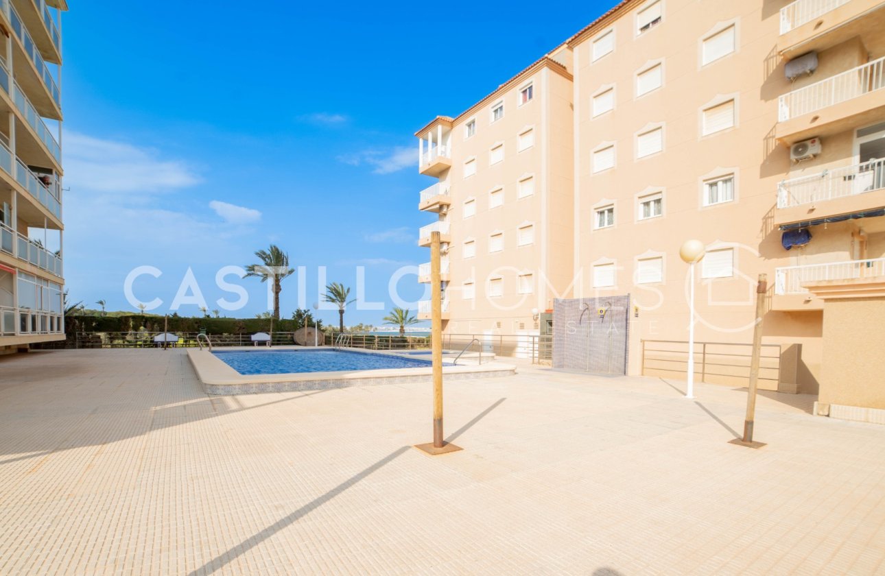 Resale - Apartment / flat - Torrevieja - Punta Prima