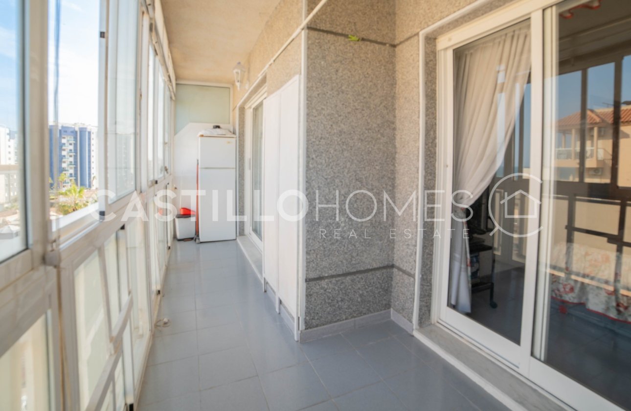 Resale - Apartment / flat - Torrevieja - Punta Prima
