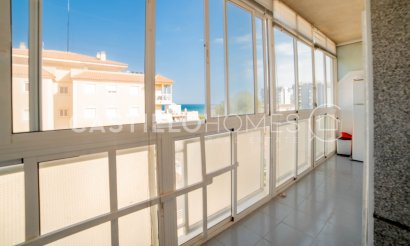 Resale - Apartment / flat - Torrevieja - Punta Prima
