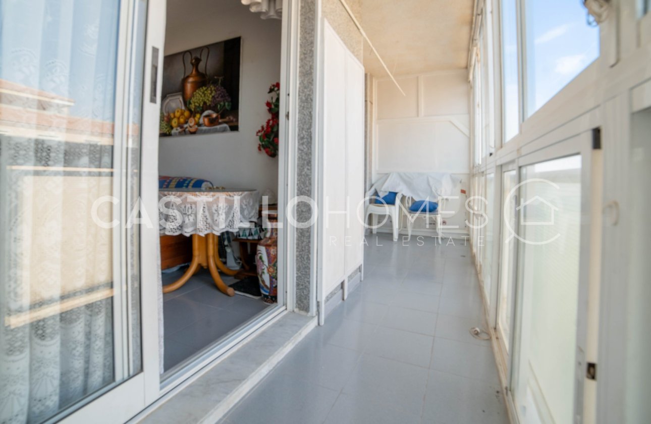Resale - Apartment / flat - Torrevieja - Punta Prima
