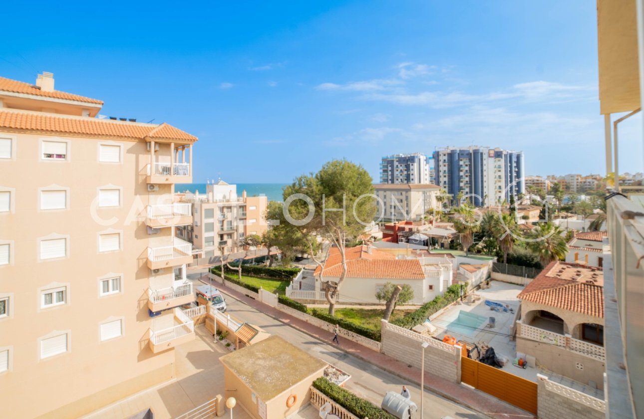 Resale - Apartment / flat - Torrevieja - Punta Prima