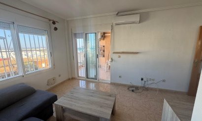 Resale - Apartment / flat - Torrevieja - La Mata