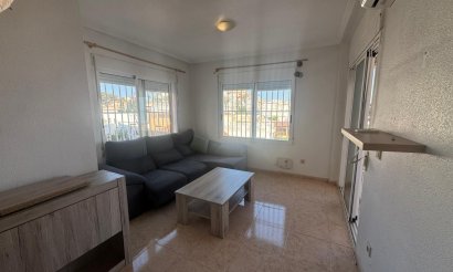 Resale - Apartment / flat - Torrevieja - La Mata