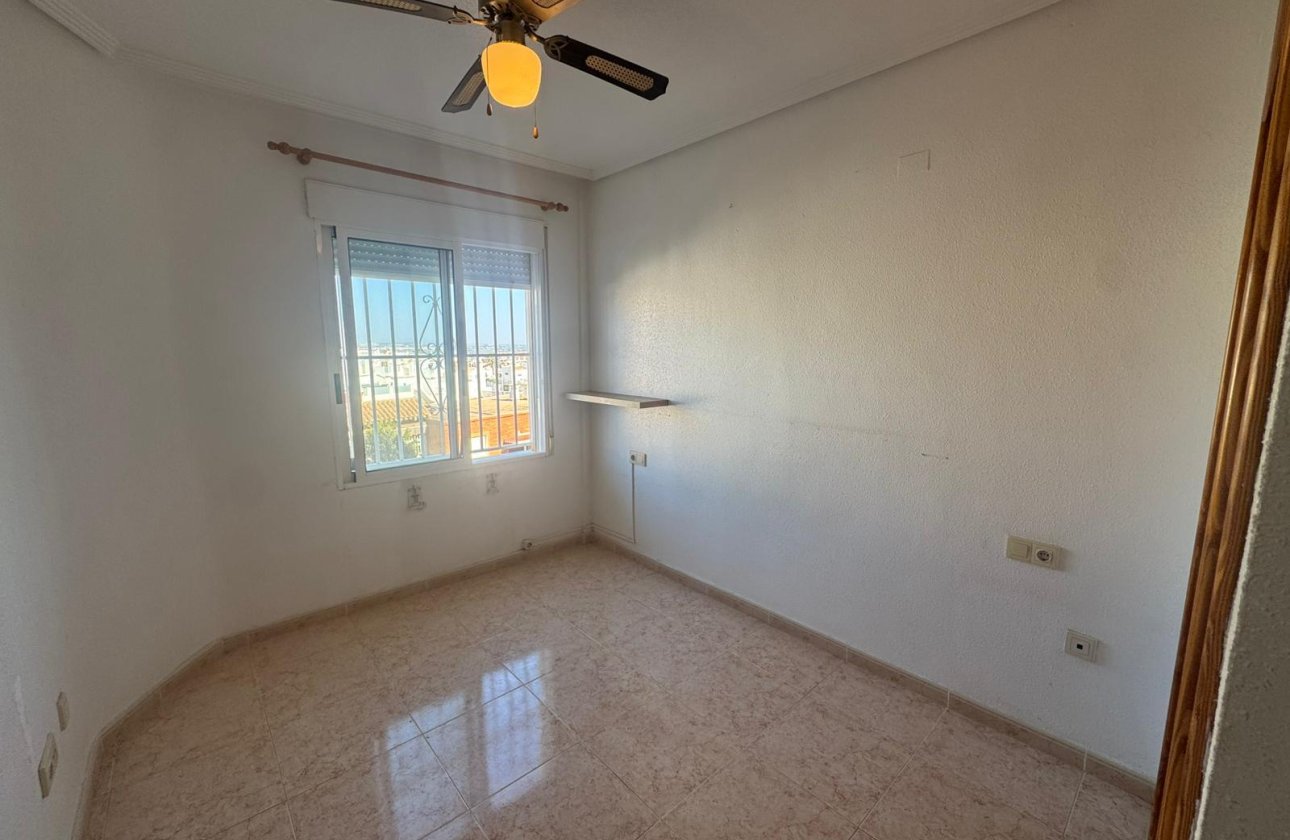 Resale - Apartment / flat - Torrevieja - La Mata
