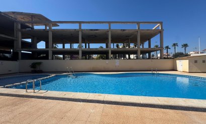 Resale - Apartment / flat - Torrevieja - La Mata