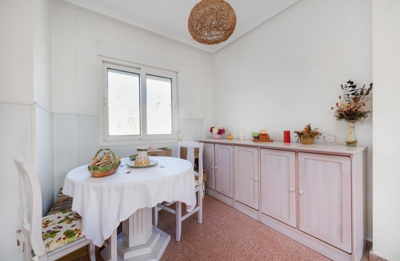 Resale - Apartment / flat - Torrevieja - Parque de Las Naciones