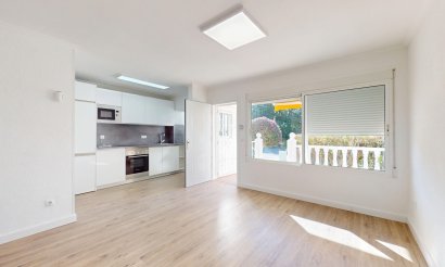 Resale - Apartment / flat - Orihuela Costa - Villamartin