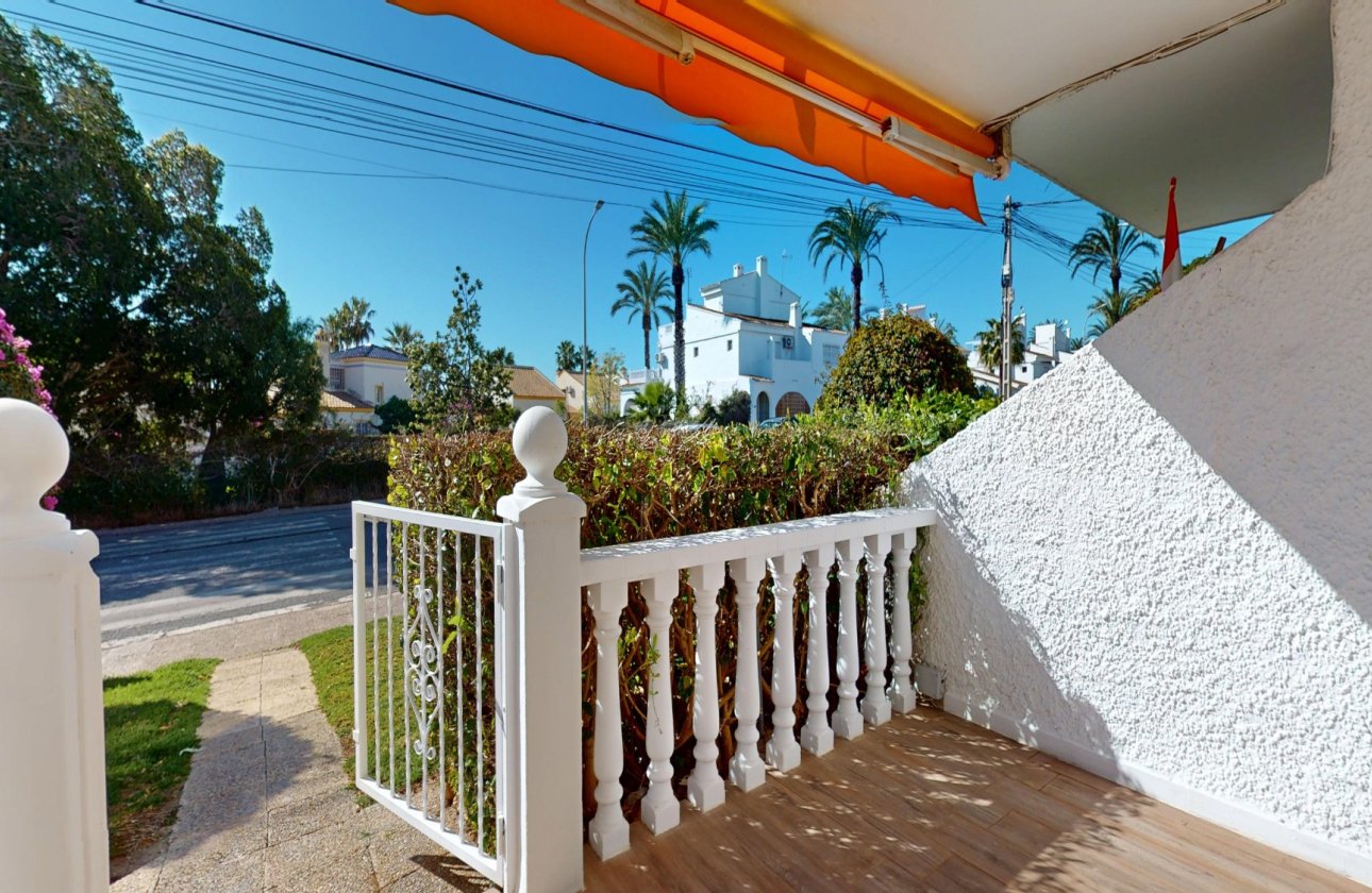 Resale - Apartment / flat - Orihuela Costa - Villamartin
