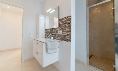 Resale - Villa - Orihuela Costa - La Zenia